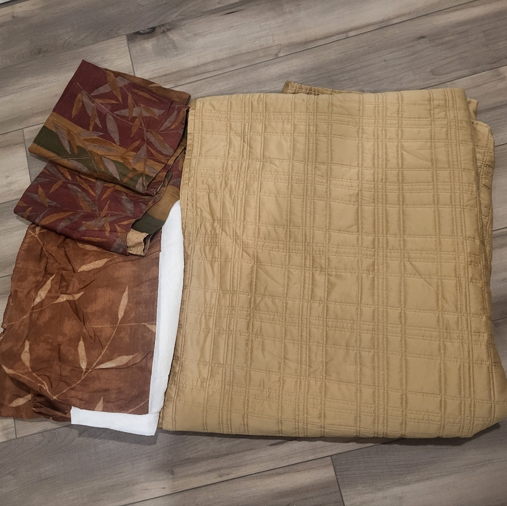 Simply Vera King quilted coverlet with shams and bedskirt